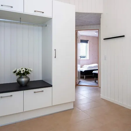 Luxury Retreat By The Sea - By Traum Holiday home