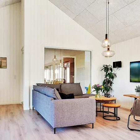 Luxury Retreat By The Sea - By Traum * Sarup