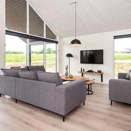 Holiday home Luxury Retreat By The Sea - By Traum *